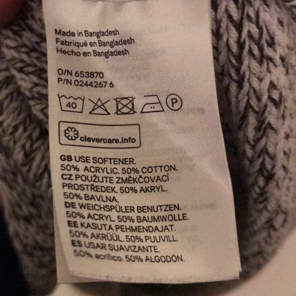 H&M sweater - Picture 6 of 6